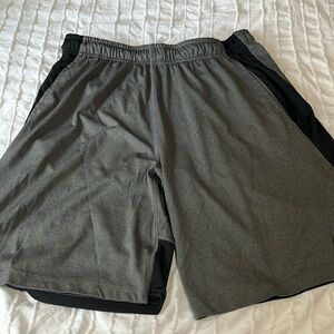 Nike men’s basket shorts large